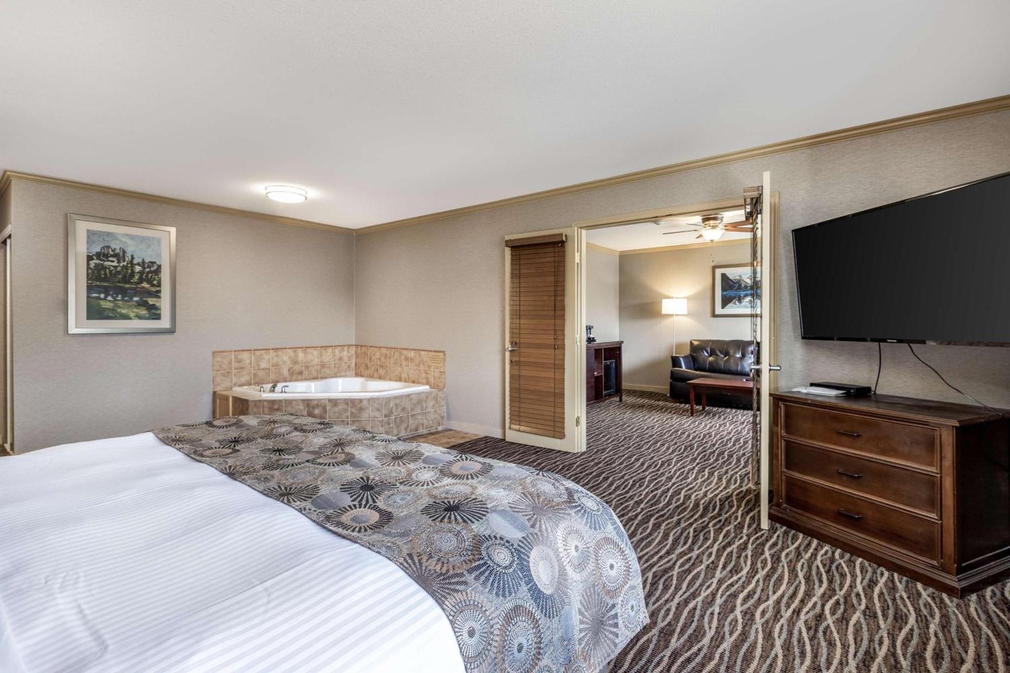 Prestige Radium Hot Springs Resort, Worldhotels Crafted Extérieur photo