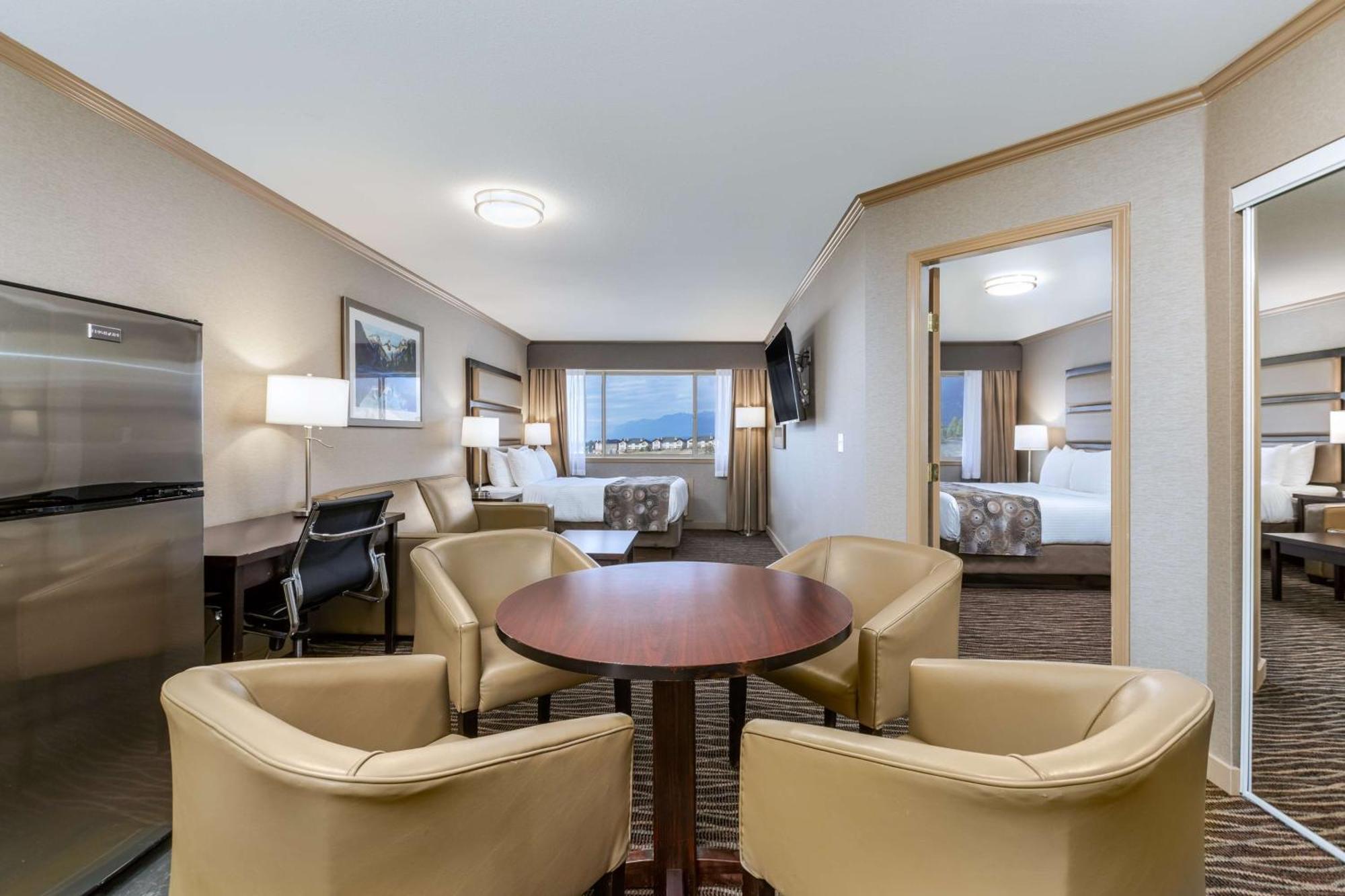 Prestige Radium Hot Springs Resort, Worldhotels Crafted Extérieur photo