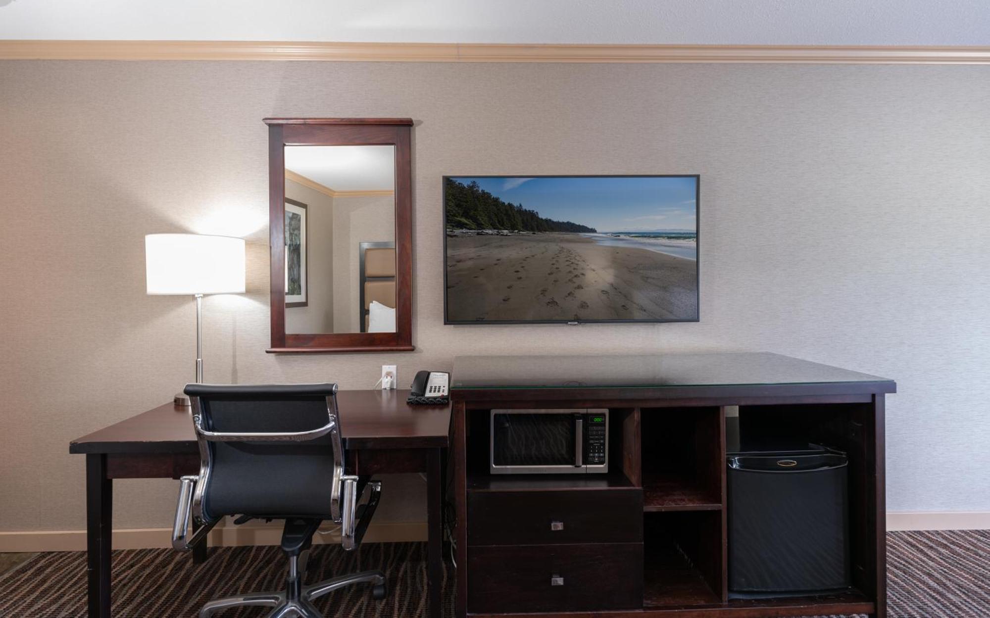 Prestige Radium Hot Springs Resort, Worldhotels Crafted Extérieur photo